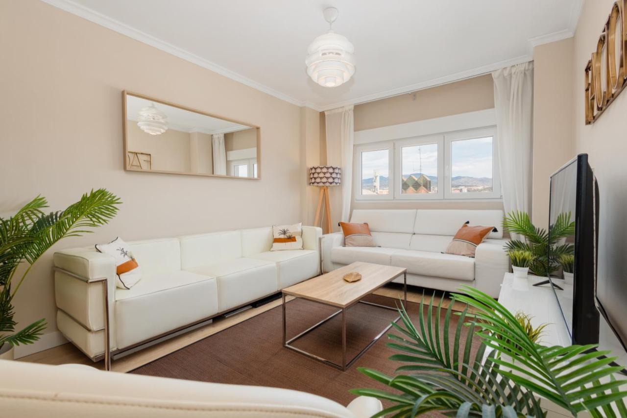 In The Historic Center Of Malaga, Very Close To The Beach And The Ave Train Station, With Private Parking Málaga Exterior foto