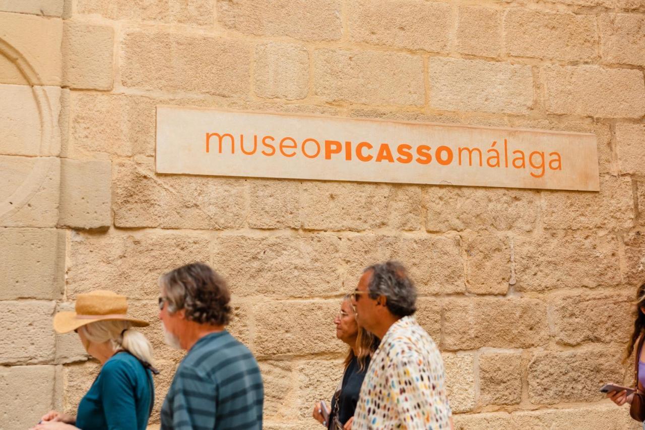 In The Historic Center Of Malaga, Very Close To The Beach And The Ave Train Station, With Private Parking Málaga Exterior foto