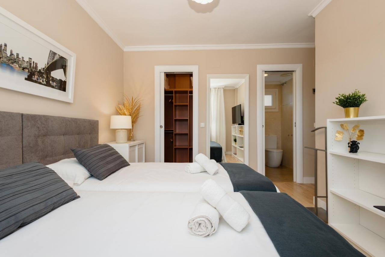 In The Historic Center Of Malaga, Very Close To The Beach And The Ave Train Station, With Private Parking Málaga Exterior foto